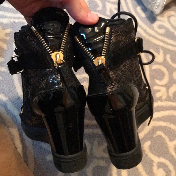 GIUSEPPE ZANOTTI Lorenz Snakeskin Print High Tops - Picture 8 of 8
